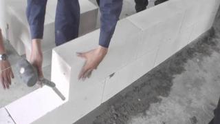 Gạch block chống cháy là gì? Đặc điểm của gạch block chống cháy