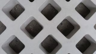 Kích thước gạch trồng cỏ 8 lỗ