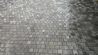 Ứng dụng của gạch bê tông giả đá trong xây dựng 